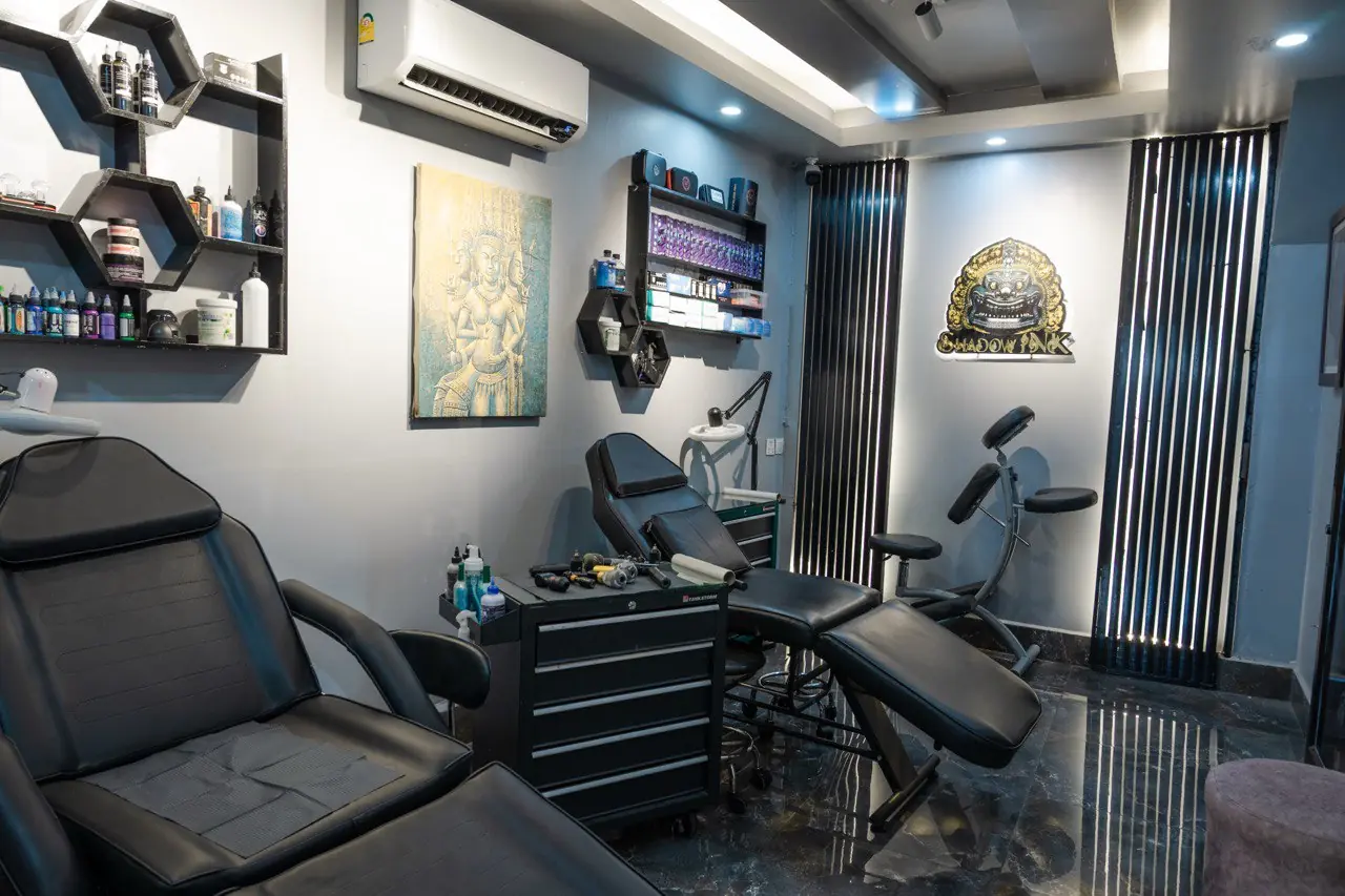 Shadow Ink Room